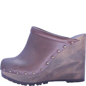 See by Chloe distressed brown leather clog